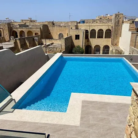 Gozo 3br - Views, Pool & Garage Apartment *