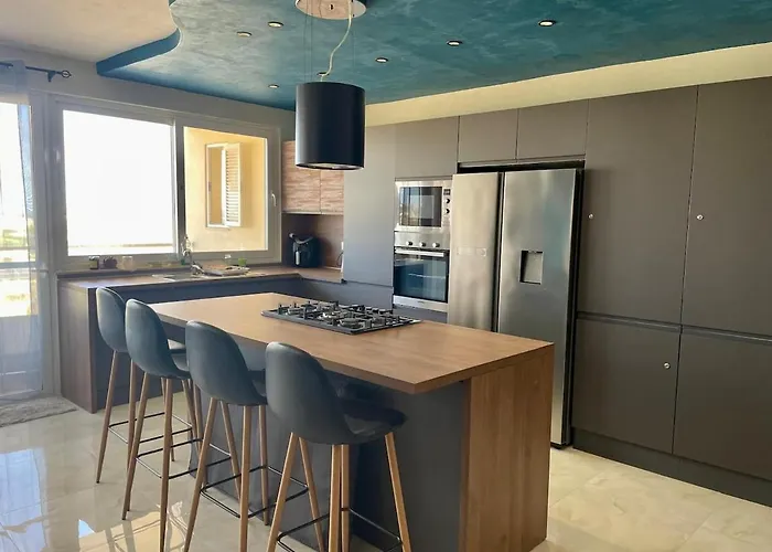 Διαμέρισμα Gozo 3br - Views, Pool & Garage