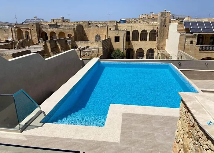 Gozo 3br - Views, Pool & Garage Διαμέρισμα *